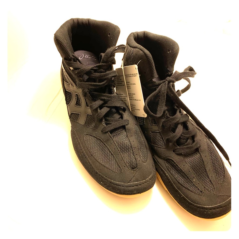 Asics Wrestling shoes sold